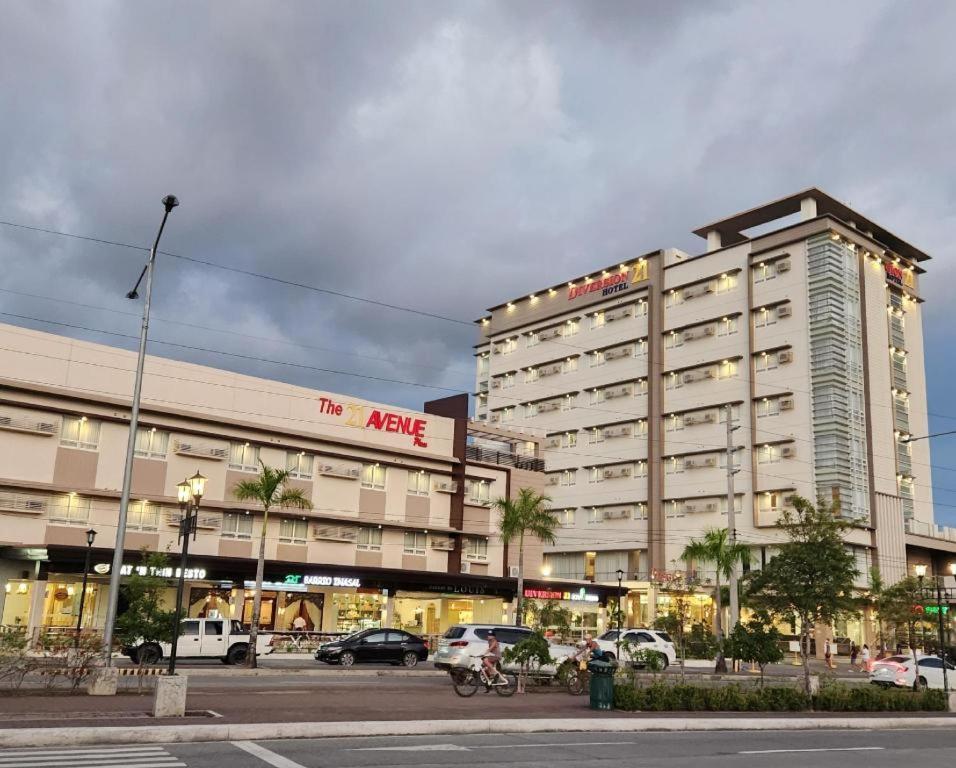 Diversion 21 Hotel Iloilo City Buitenkant foto