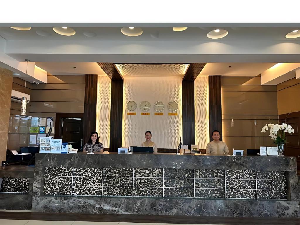 Diversion 21 Hotel Iloilo City Buitenkant foto