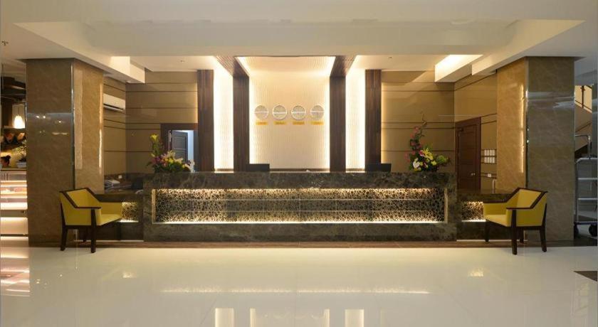 Diversion 21 Hotel Iloilo City Buitenkant foto